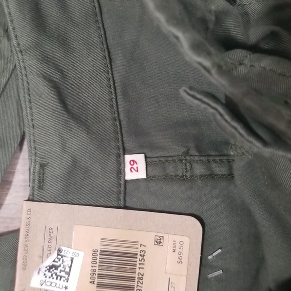 Levis pants - Picture 4 of 4